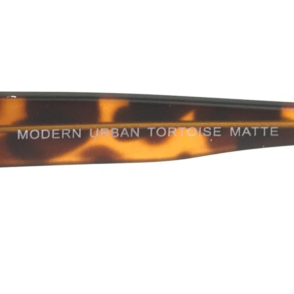 Modern demo lenses